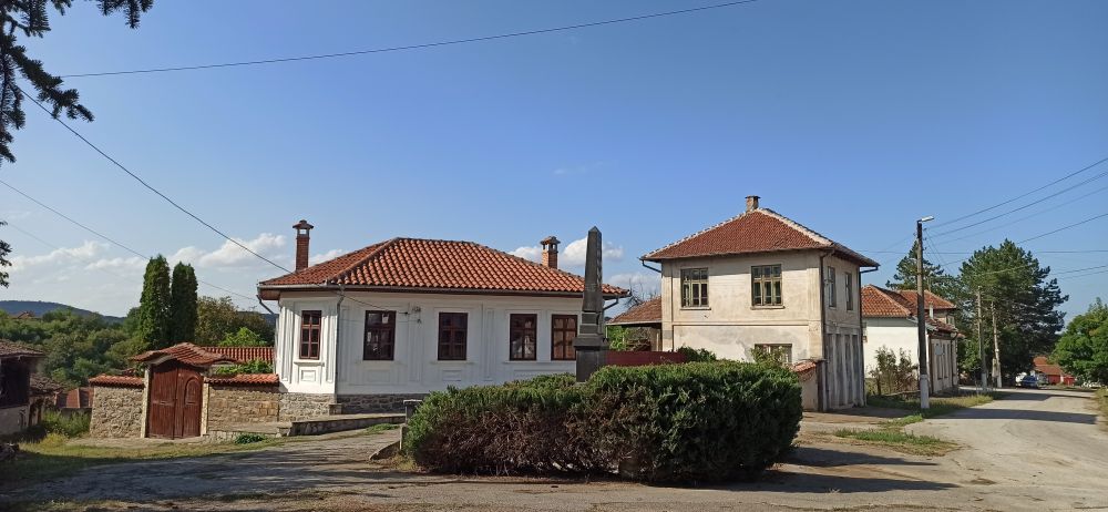 Паметници в село Миндя Паметници в село Миндя